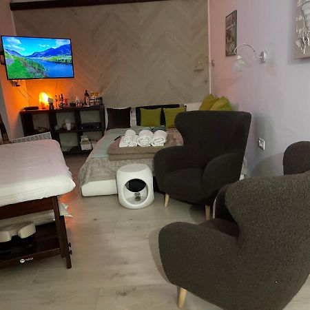 Regina Delux Apartman Gyula Exterior photo