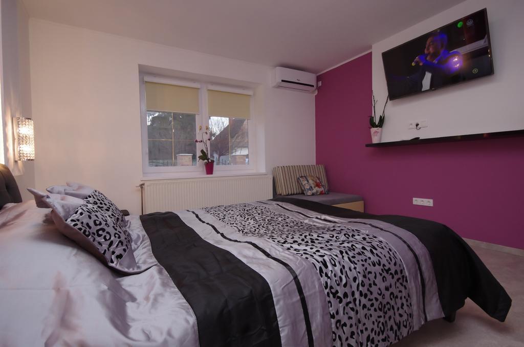 Regina Delux Apartman Gyula Exterior photo