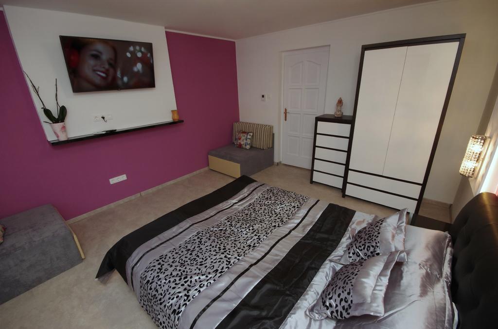 Regina Delux Apartman Gyula Exterior photo